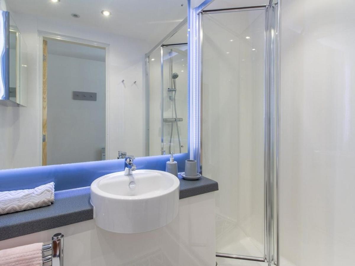 Modern Ensuite Rooms, Sheffield - Sk Exterior photo
